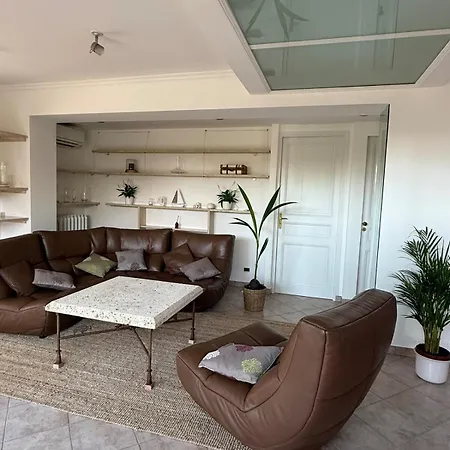 Cozy Villa