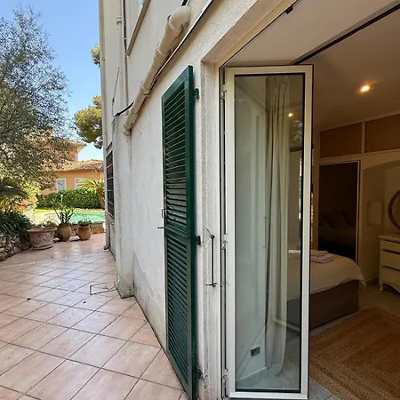 Cozy Saint-Jean-Cap-Ferrat
