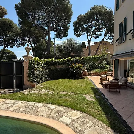 Cozy Saint-Jean-Cap-Ferrat