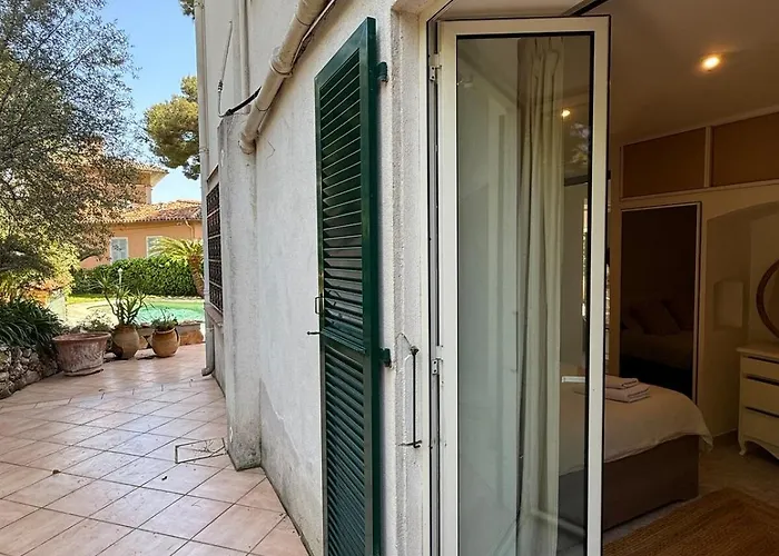 Cozy Saint-Jean-Cap-Ferrat